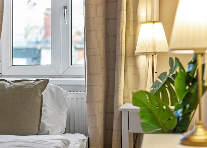 3 Minutes To Metro I At Guertel I Fast Wifi Apartment