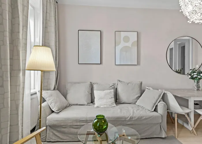 3 Minutes To Metro I At Guertel I Fast Wifi Apartment *