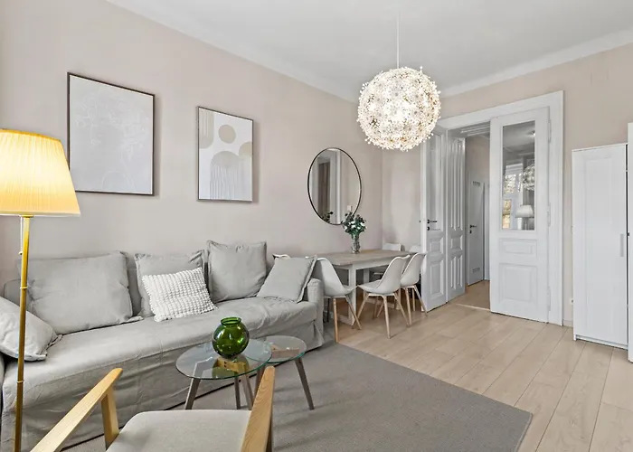 Apartment 3 Minutes To Metro I At Guertel I Fast Wifi